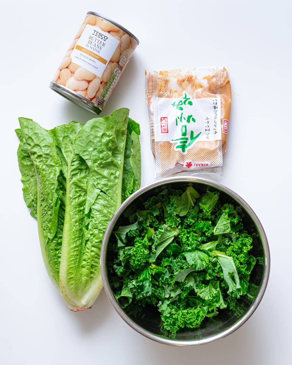 kale and butter bean caesar salad ingredients